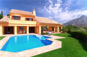 Villa for Rent in Nueva Andalucia 